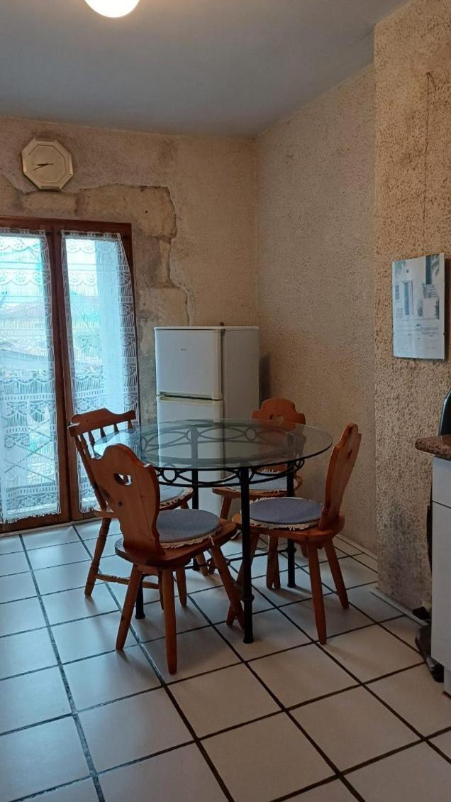Appartement Chaleureux Dans Une Maison En Pierre Mireval 외부 사진